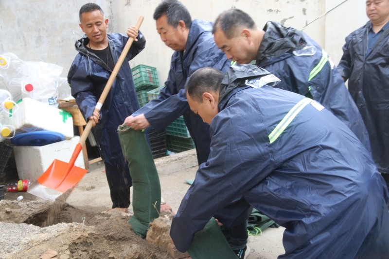 2摄影者:卫晓辉 作者:秦敏_proc.jpg 2摄影者:卫晓辉 作者:秦敏_proc.jpg