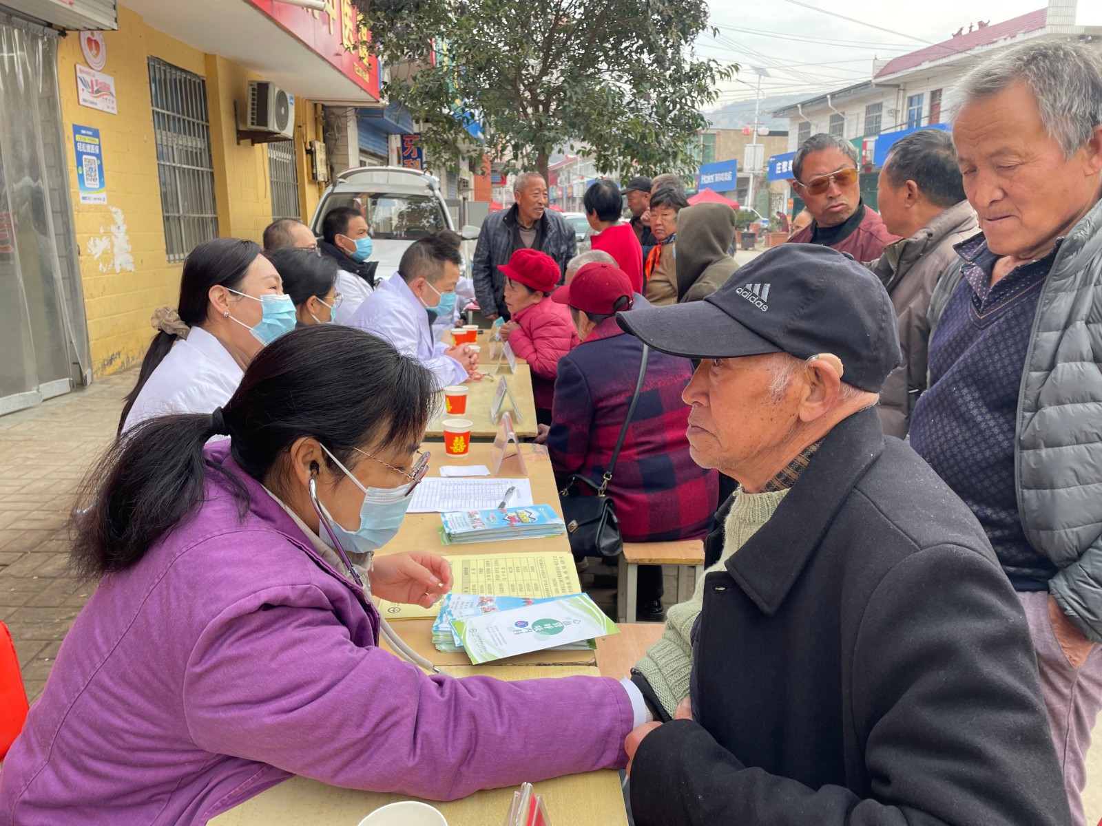 b6d9106792a370219c21a3929fad8260.jpg b6d9106792a370219c21a3929fad8260.jpg